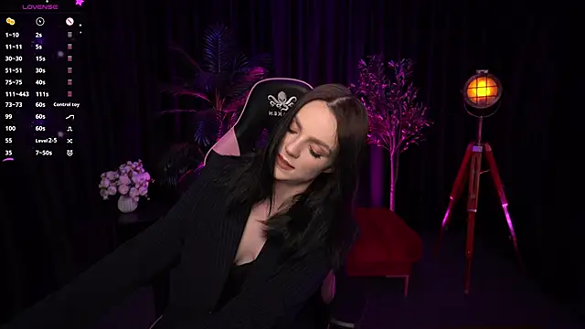 Snapshot of Wild_Alice_me chatting on April 29, 2026, 3:27 pm Wild Alice me online show from April 29, 2026, 3:27 pm