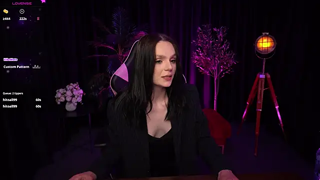 Snapshot of Wild_Alice_me chatting on April 29, 2026, 5:30 pm Wild Alice me online show from April 29, 2026, 5:30 pm