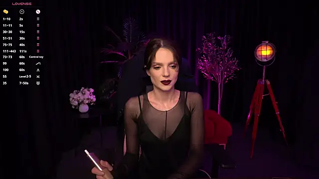 Snapshot of Wild_Alice_me chatting on May 8, 2026, 3:38 pm Wild Alice me online show from May 8, 2026, 3:38 pm