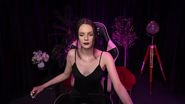 Snapshot of Wild_Alice_me chatting on April 19, 2026, 3:24 pm Wild Alice me online show from April 19, 2026, 3:24 pm