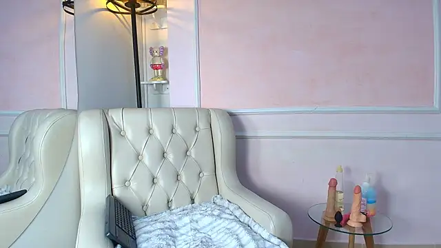 AmyKiss  online show from April 29, 2026, 12:53 pm