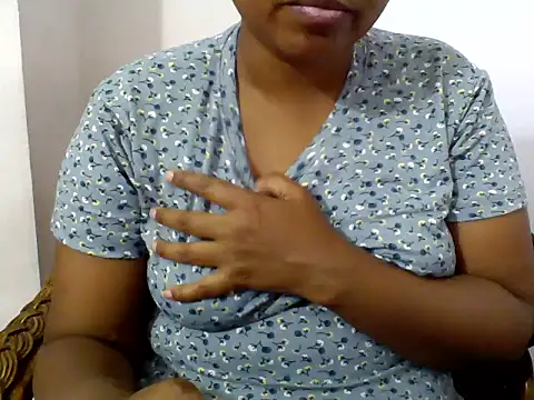 Angel honeybear 143 online show from February 25, 2026, 10:26 am