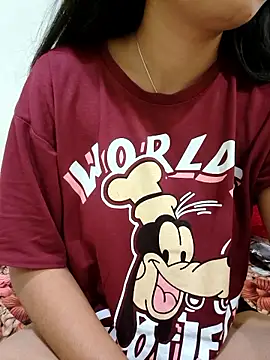 Cute-Sanvii online show from April 6, 2026, 9:49 pm