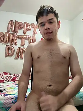 Snapshot of Andytow chatting on February 18, 2026, 9:55 pm Andytow online show from February 18, 2026, 9:55 pm