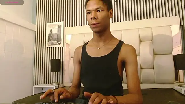 Snapshot of Santiago_Ortiz_ chatting on March 15, 2026, 4:14 pm Santiago Ortiz online show from March 15, 2026, 4:14 pm