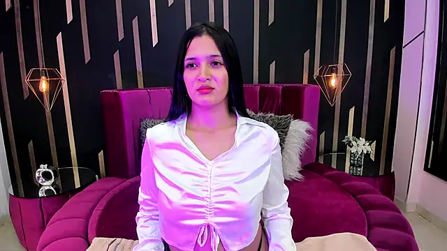 Snapshot of Kendal_Lane chatting on April 1, 2026, 7:44 pm Kendal Lane online show from April 1, 2026, 7:44 pm