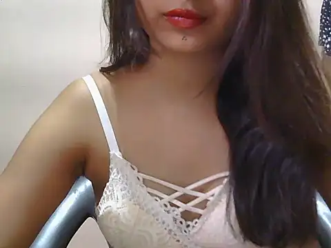 sassy slut 69 online show from April 21, 2026, 12:01 pm