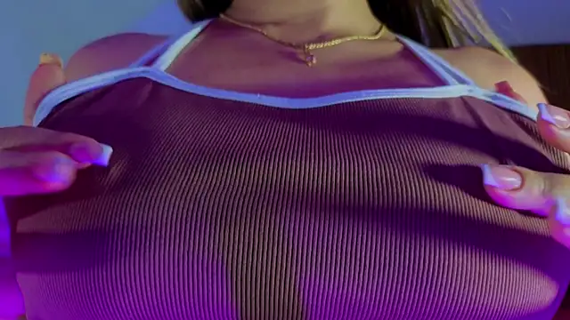 Snapshot of Sophiexx_ chatting on March 16, 2026, 9:50 pm Sophiexx online show from March 16, 2026, 9:50 pm