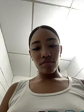 Snapshot of kali_rousse chatting on April 5, 2026, 1:01 am kali rousse online show from April 5, 2026, 1:01 am