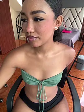 Snapshot of kali_rousse chatting on April 14, 2026, 12:32 pm kali rousse online show from April 14, 2026, 12:32 pm