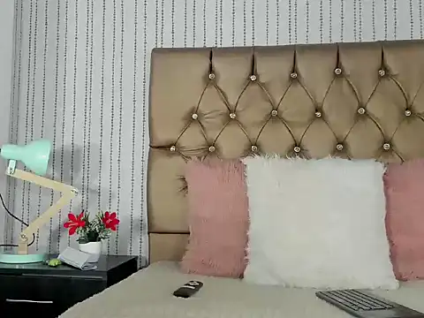 hanna luciana online show from April 21, 2026, 3:51 pm