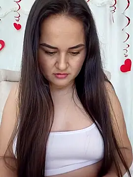 yissela92 online show from February 19, 2026, 11:51 am