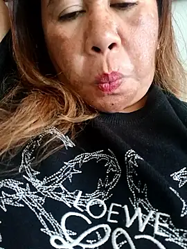 mature l0ve43 online show from February 28, 2026, 3:39 am