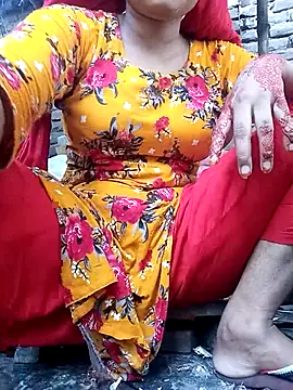 Snapshot of BreezySexyGirl69 chatting on April 19, 2026, 5:52 am BreezySexyGirl69 online show from April 19, 2026, 5:52 am
