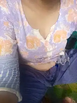 Snapshot of BreezySexyGirl69 chatting on May 13, 2026, 7:15 am BreezySexyGirl69 online show from May 13, 2026, 7:15 am