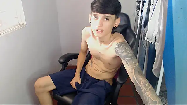 Snapshot of BOY-767 chatting on February 26, 2026, 5:13 pm BOY-767 online show from February 26, 2026, 5:13 pm