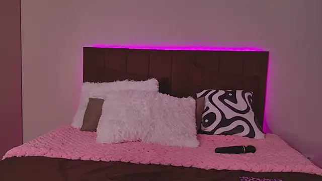 Born to Blow  online show from March 5, 2026, 2:52 am