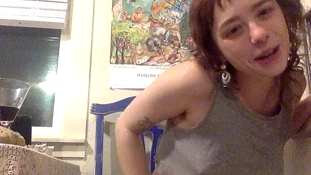 ivyxoxo online show from February 18, 2026, 9:17 am