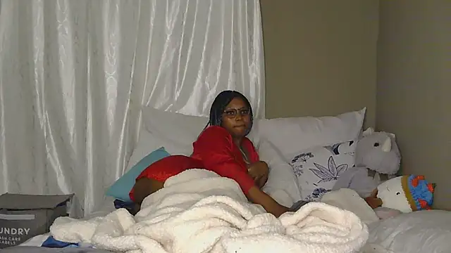 Snapshot of EBONYDEEVA68 chatting on February 27, 2026, 1:28 am EBONYDEEVA68 online show from February 27, 2026, 1:28 am