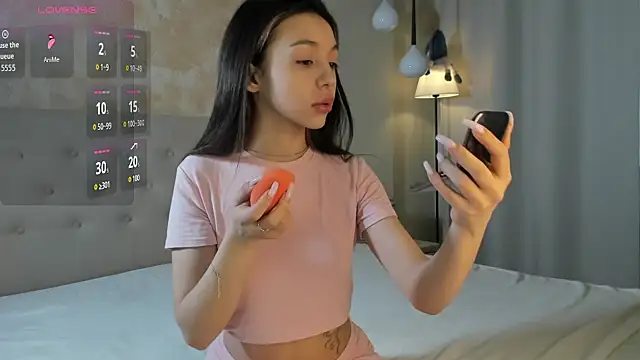 VibeHunterChan online show from March 27, 2026, 7:06 am