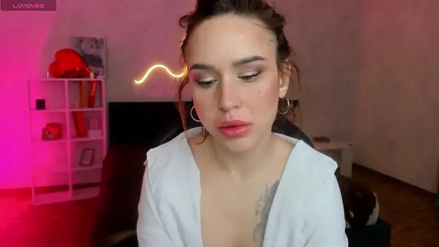 Snapshot of tina_xx_tina chatting on February 20, 2026, 1:57 am tina xx tina online show from February 20, 2026, 1:57 am