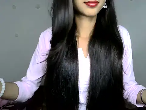 Snapshot of SIKSHA_SINGH chatting on May 17, 2026, 6:19 pm SIKSHA SINGH online show from May 17, 2026, 6:19 pm
