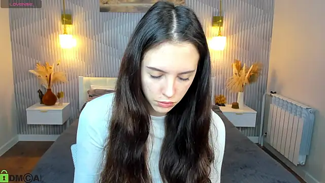 Snapshot of elise_robbie chatting on April 3, 2026, 1:01 am elise robbie online show from April 3, 2026, 1:01 am