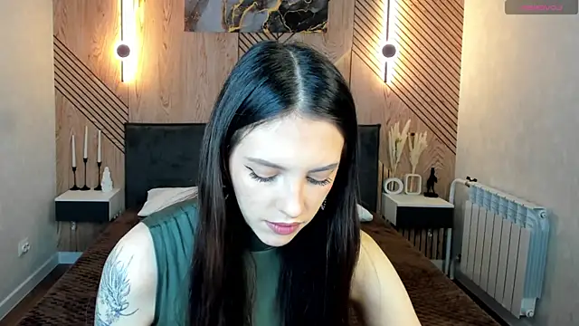 Snapshot of elise_robbie chatting on March 16, 2026, 9:13 am elise robbie online show from March 16, 2026, 9:13 am