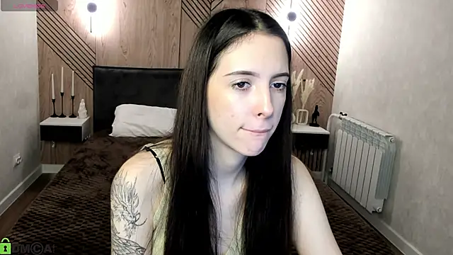 Snapshot of elise_robbie chatting on March 6, 2026, 1:00 am elise robbie online show from March 6, 2026, 1:00 am