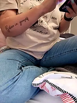 Snapshot of Emma12117 chatting on March 3, 2026, 7:21 pm Emma12117 online show from March 3, 2026, 7:21 pm