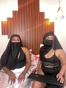 Desert queens online show from February 25, 2026, 2:39 pm