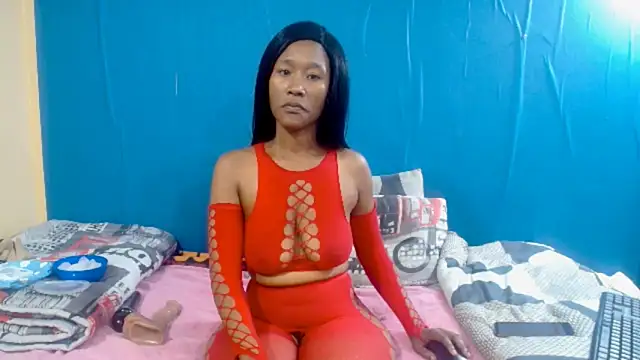 Snapshot of QueenYc chatting on April 7, 2026, 7:21 am QueenYc online show from April 7, 2026, 7:21 am