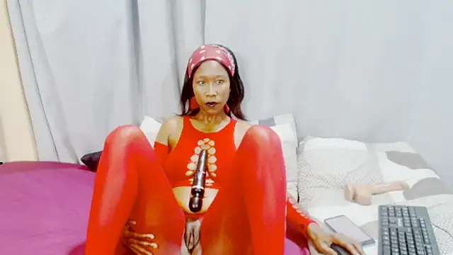 Snapshot of QueenYc chatting on March 6, 2026, 3:34 am QueenYc online show from March 6, 2026, 3:34 am