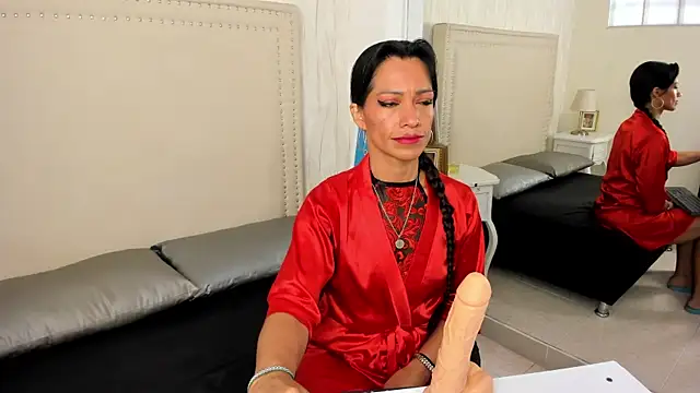 FernandaAvilax online show from May 28, 2026, 6:03 pm