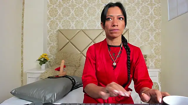 FernandaAvilax online show from June 13, 2026, 11:08 am