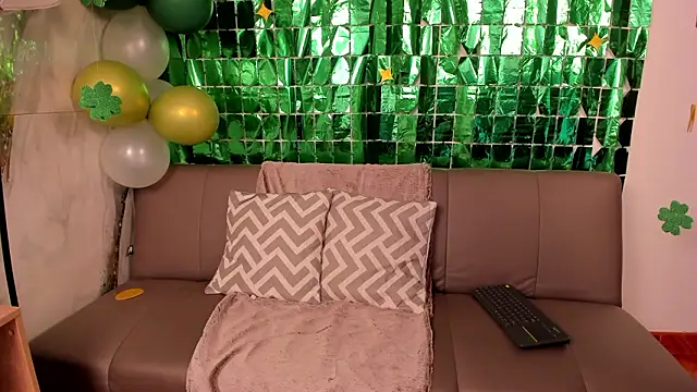 Snapshot of Kitty_Milk_nm chatting on March 21, 2026, 3:05 pm Kitty Milk nm online show from March 21, 2026, 3:05 pm