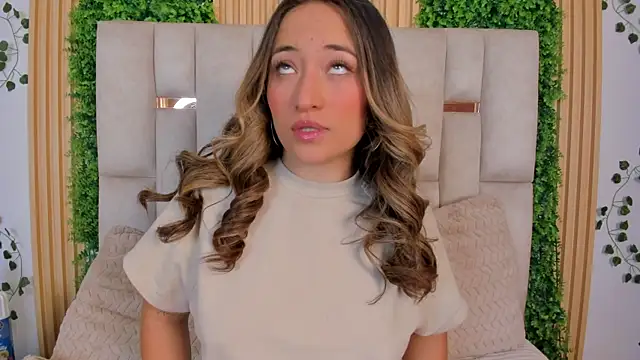 Snapshot of Kitty_Milk_nm chatting on April 9, 2026, 4:57 pm Kitty Milk nm online show from April 9, 2026, 4:57 pm