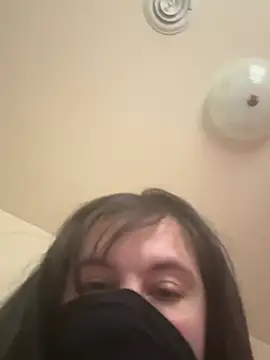 h oney4411 online show from February 18, 2026, 3:41 pm