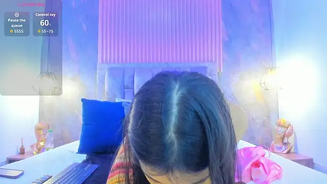 Snapshot of chloe_bluee_ chatting on July 12, 2026, 9:04 pm chloe bluee online show from July 12, 2026, 9:04 pm
