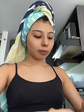 Snapshot of chloe_bluee_ chatting on July 6, 2026, 3:03 pm chloe bluee online show from July 6, 2026, 3:03 pm