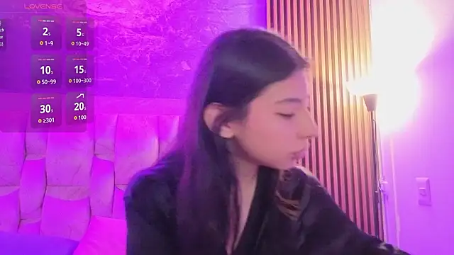 Snapshot of chloe_bluee_ chatting on March 19, 2026, 11:21 am chloe bluee online show from March 19, 2026, 11:21 am