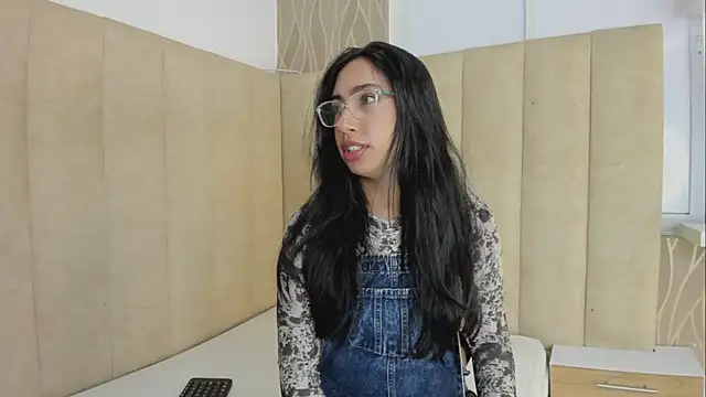 Snapshot of Kali_morrigan chatting on February 24, 2026, 2:07 pm Kali morrigan online show from February 24, 2026, 2:07 pm