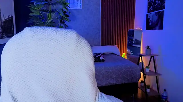 SophyAdams online show from March 18, 2026, 9:15 pm