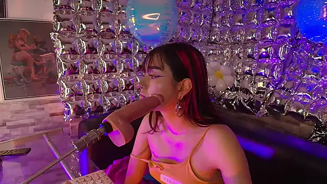 lala cherry online show from March 19, 2026, 2:28 pm