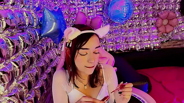 lala cherry online show from April 13, 2026, 8:13 pm