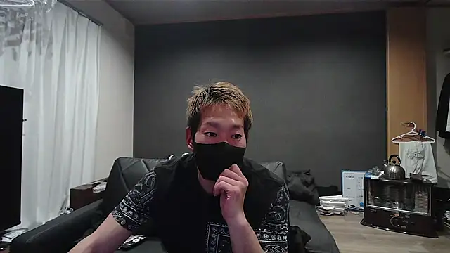 ryuaaaaa online show from March 10, 2026, 2:43 pm