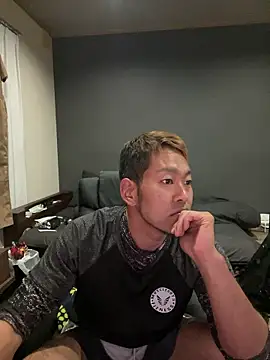 ryuaaaaa online show from June 29, 2026, 1:44 pm