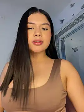 scarleth marquezz online show from May 22, 2026, 2:31 am