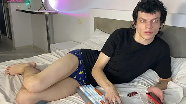 Snapshot of oorange__boy chatting on March 26, 2026, 1:04 am oorange boy online show from March 26, 2026, 1:04 am