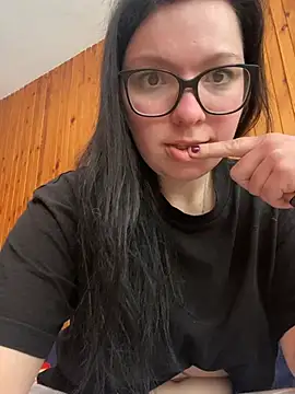 Snapshot of sonule99 chatting on April 12, 2026, 11:57 am sonule99 online show from April 12, 2026, 11:57 am